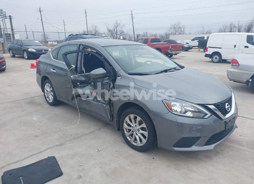2019 Nissan Sentra SV (VIN 3N1AB7AP3KL603570) main photo