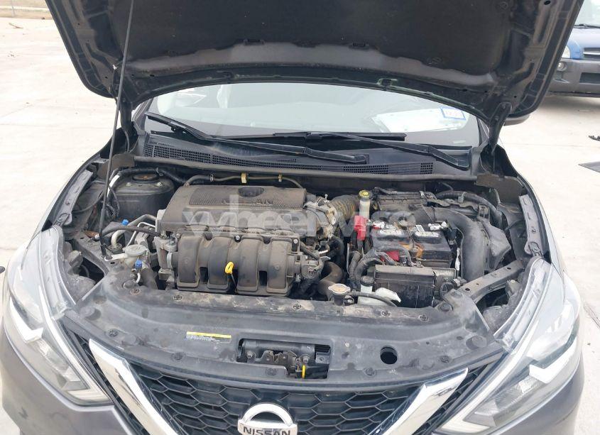 Photo 10 of 2019 Nissan Sentra SV (VIN 3N1AB7AP3KL603570)