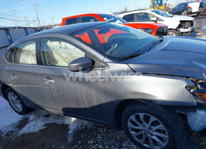 Photo 13 of 2019 Nissan Sentra SV (VIN 3N1AB7AP3KL610129)