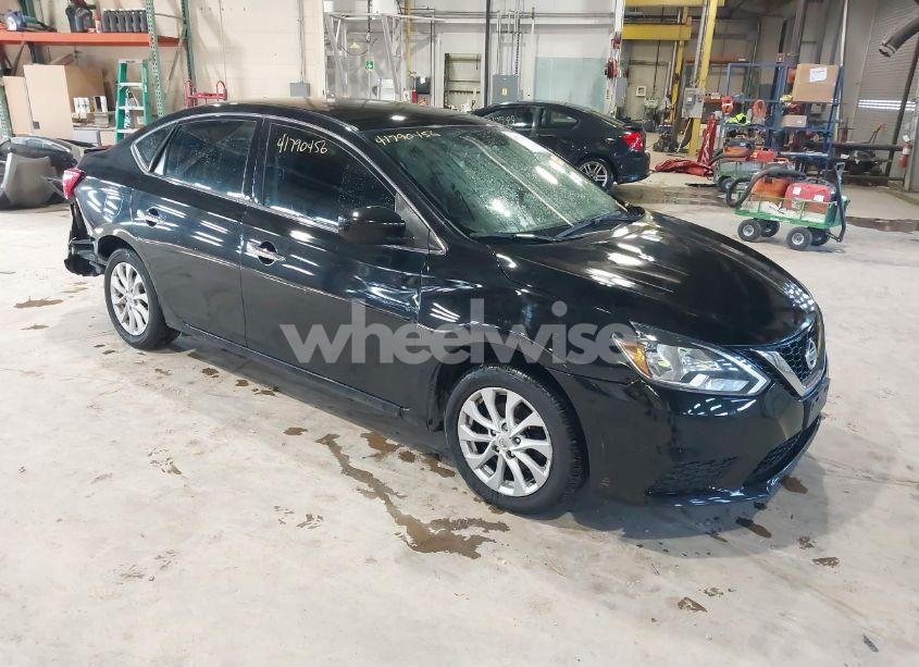 2019 Nissan Sentra SV (VIN 3N1AB7AP3KL612026) main photo