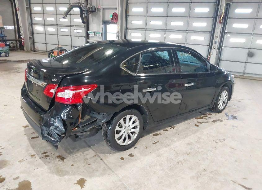 Photo 4 of 2019 Nissan Sentra SV (VIN 3N1AB7AP3KL612026)