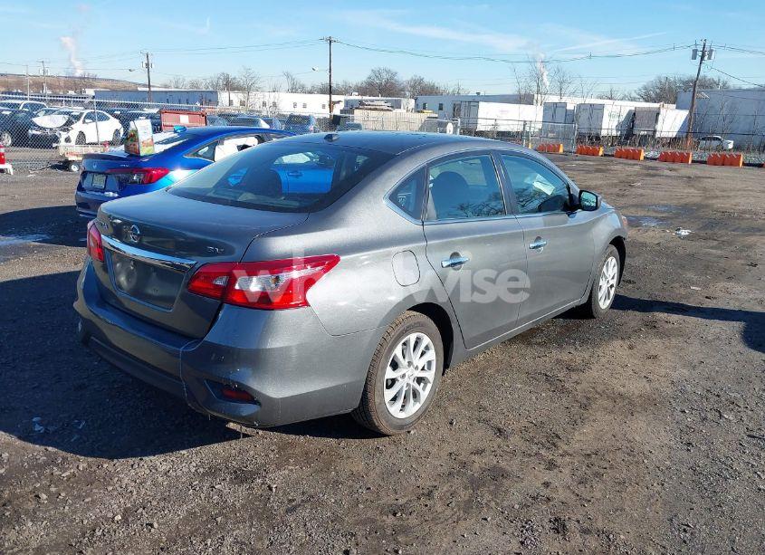 Photo 4 of 2019 Nissan Sentra SV (VIN 3N1AB7AP3KL625939)