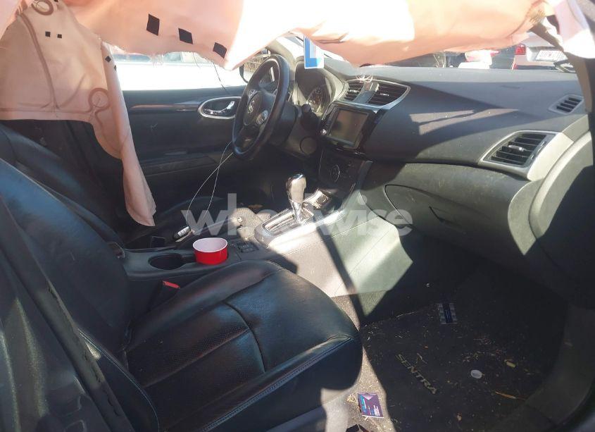 Photo 5 of 2019 Nissan Sentra SR (VIN 3N1AB7AP3KY208856)