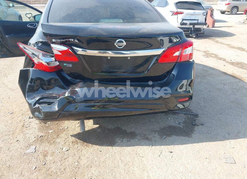 Photo 6 of 2019 Nissan Sentra SV (VIN 3N1AB7AP3KY218433)