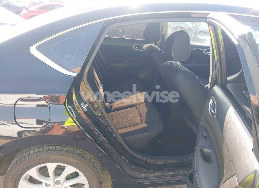 Photo 8 of 2019 Nissan Sentra SV (VIN 3N1AB7AP3KY218433)