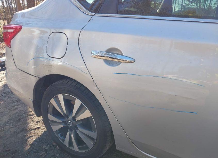 Photo 21 of 2019 Nissan Sentra SV (VIN 3N1AB7AP3KY219470)