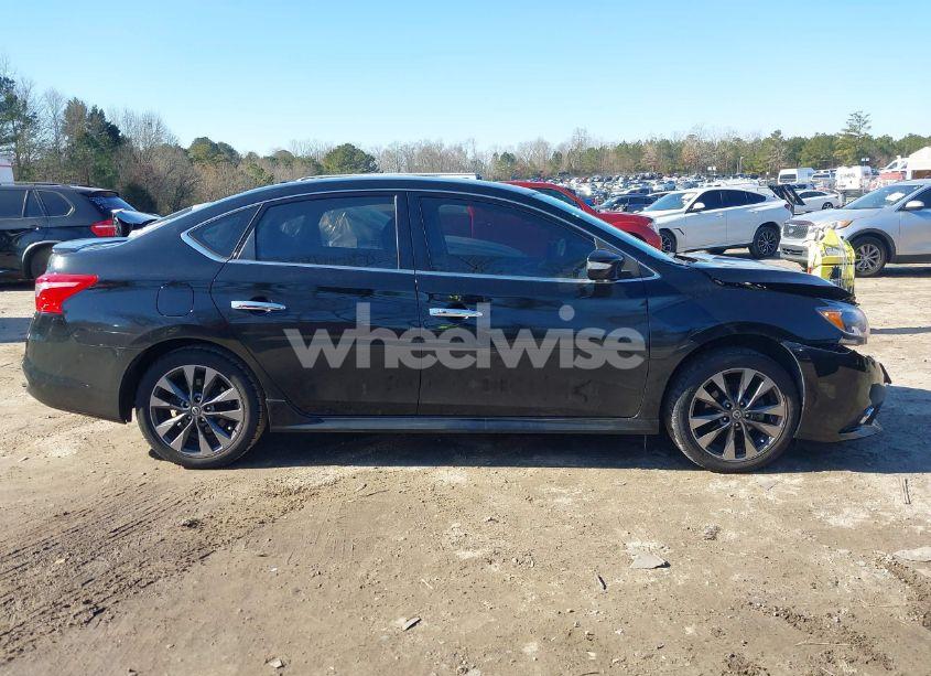 Photo 13 of 2019 Nissan Sentra SR (VIN 3N1AB7AP3KY221896)