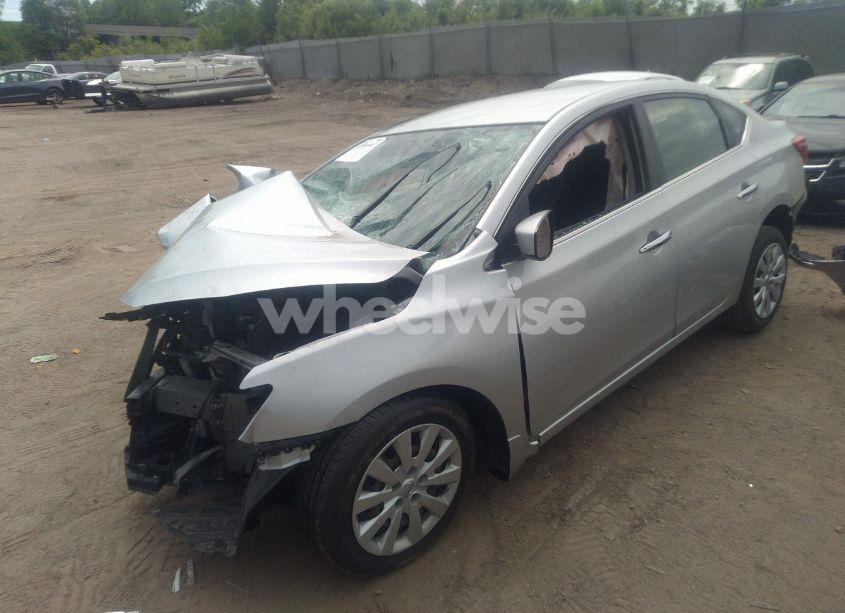 Photo 2 of 2019 Nissan Sentra S (VIN 3N1AB7AP3KY222000)