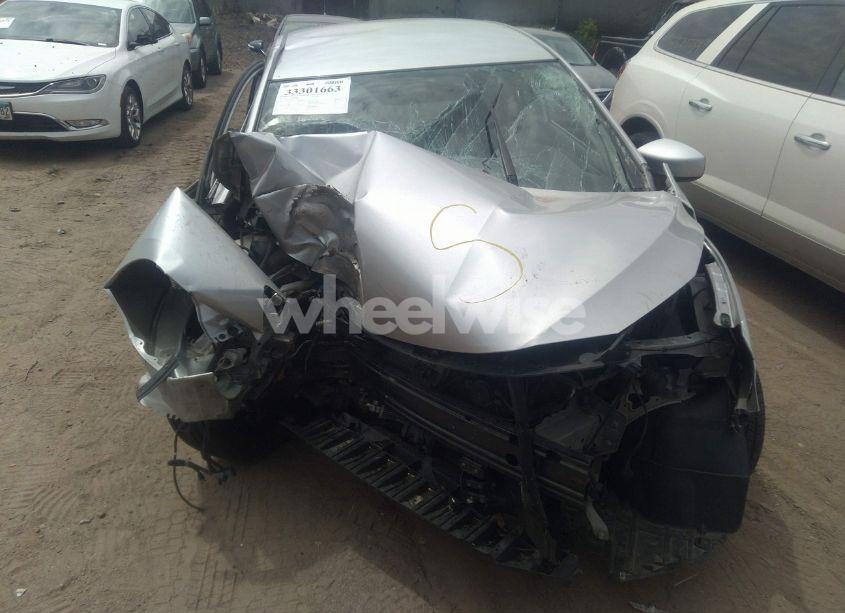 Photo 6 of 2019 Nissan Sentra S (VIN 3N1AB7AP3KY222000)