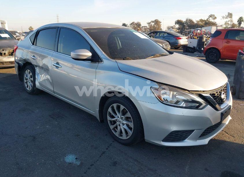 2019 Nissan Sentra SV (VIN 3N1AB7AP3KY222787) main photo