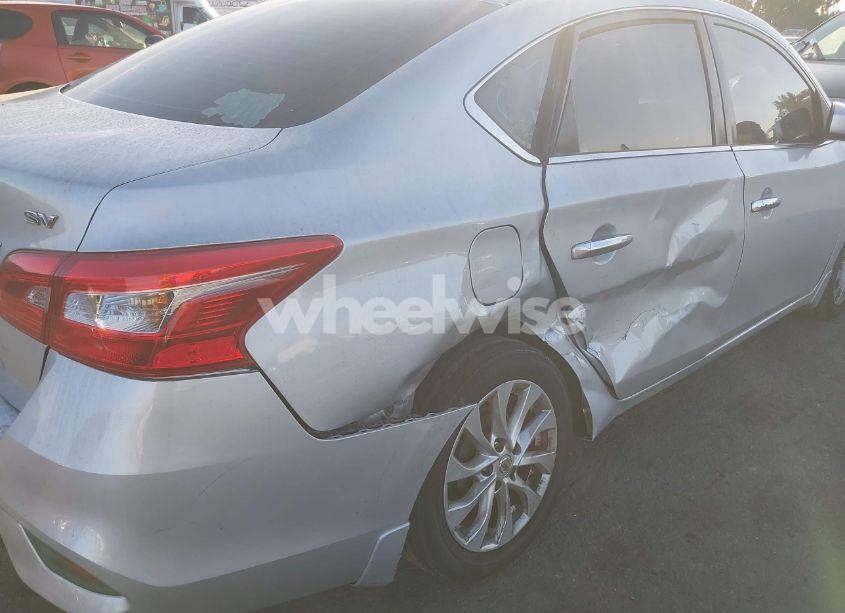 Photo 6 of 2019 Nissan Sentra SV (VIN 3N1AB7AP3KY222787)