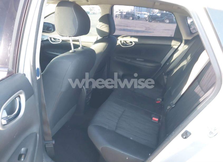 Photo 8 of 2019 Nissan Sentra SV (VIN 3N1AB7AP3KY222787)