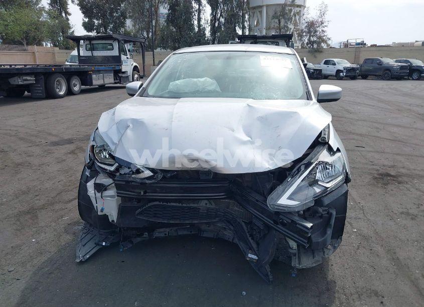 Photo 12 of 2019 Nissan Sentra SV (VIN 3N1AB7AP3KY229948)