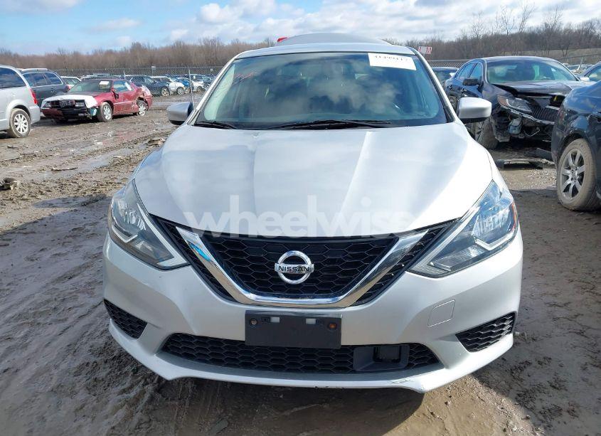 Photo 13 of 2019 Nissan Sentra SV (VIN 3N1AB7AP3KY231604)