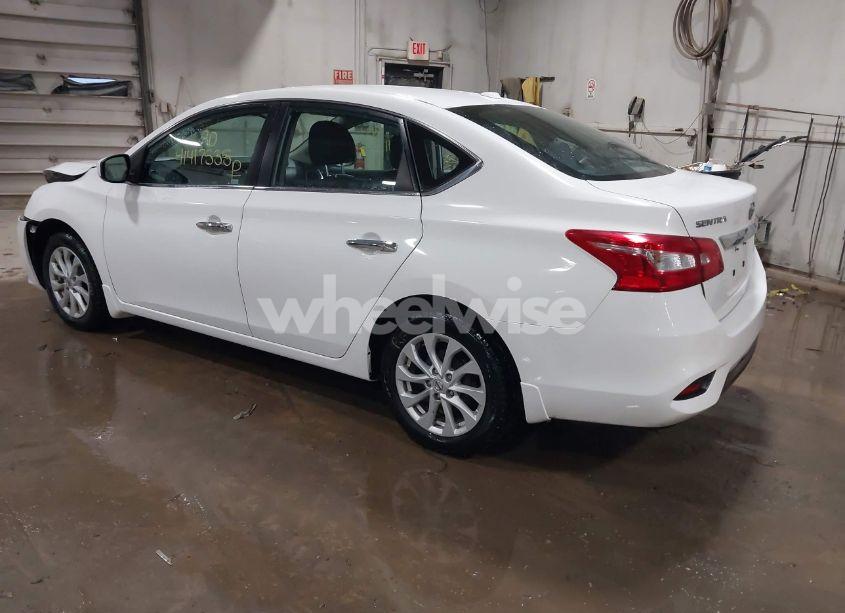 Photo 3 of 2019 Nissan Sentra SV (VIN 3N1AB7AP3KY234082)