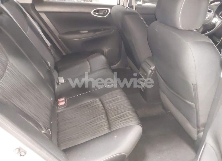 Photo 8 of 2019 Nissan Sentra SV (VIN 3N1AB7AP3KY234082)