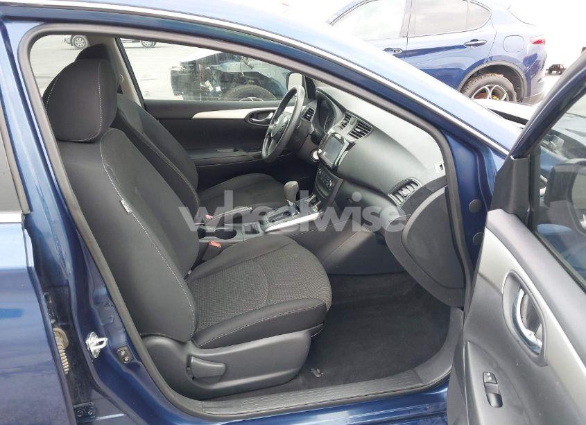 Photo 5 of 2019 Nissan Sentra S (VIN 3N1AB7AP3KY235376)