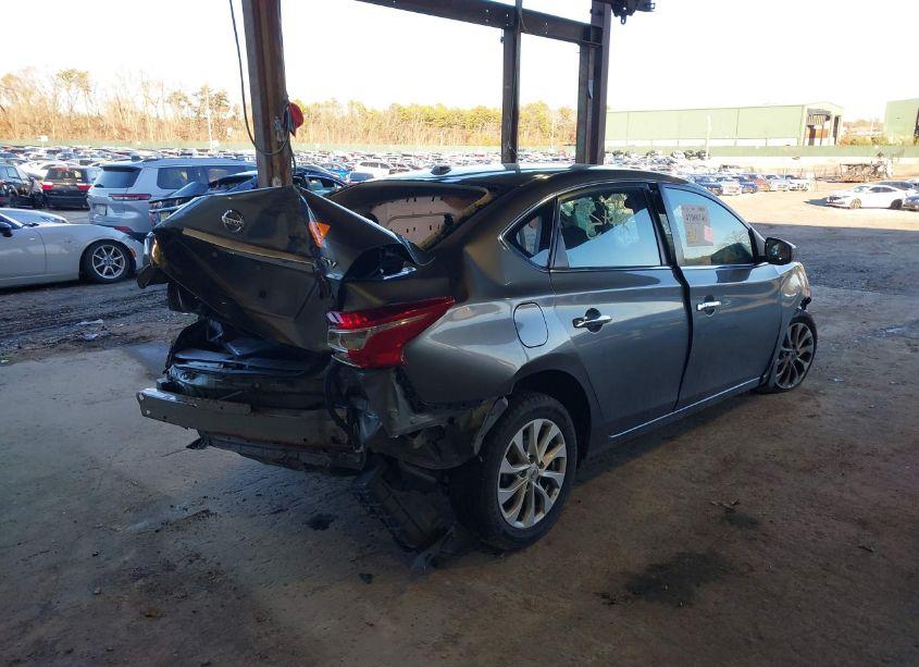 Photo 4 of 2019 Nissan Sentra SV (VIN 3N1AB7AP3KY237404)