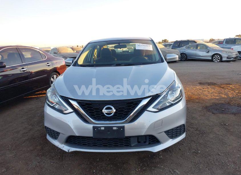 Photo 12 of 2019 Nissan Sentra SV (VIN 3N1AB7AP3KY247818)