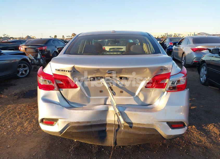Photo 6 of 2019 Nissan Sentra SV (VIN 3N1AB7AP3KY247818)