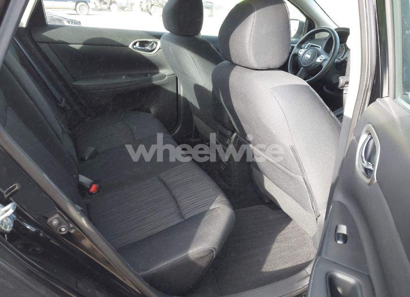 Photo 8 of 2019 Nissan Sentra SV (VIN 3N1AB7AP3KY254705)