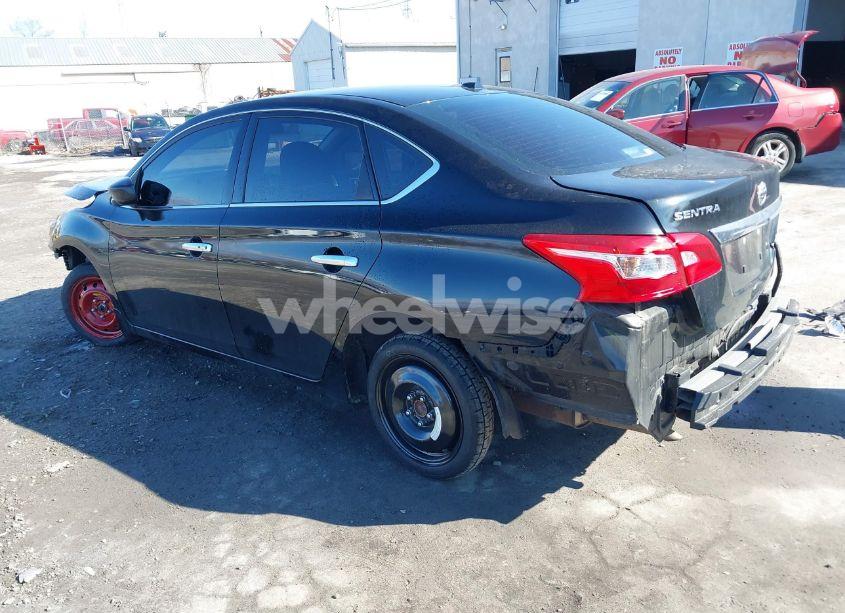 Photo 3 of 2019 Nissan Sentra SV (VIN 3N1AB7AP3KY254980)