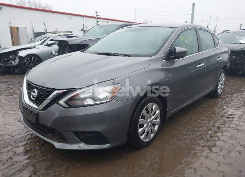 Photo 2 of 2019 Nissan Sentra S (VIN 3N1AB7AP3KY278129)