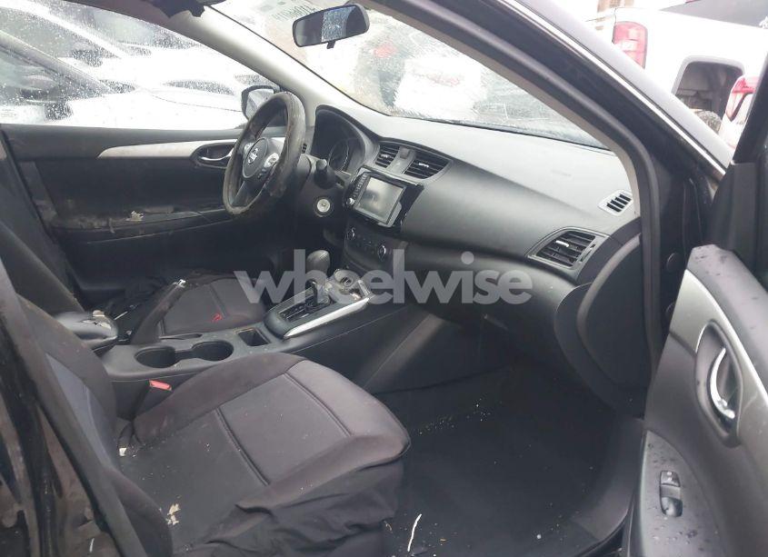 Photo 5 of 2019 Nissan Sentra S (VIN 3N1AB7AP3KY287056)