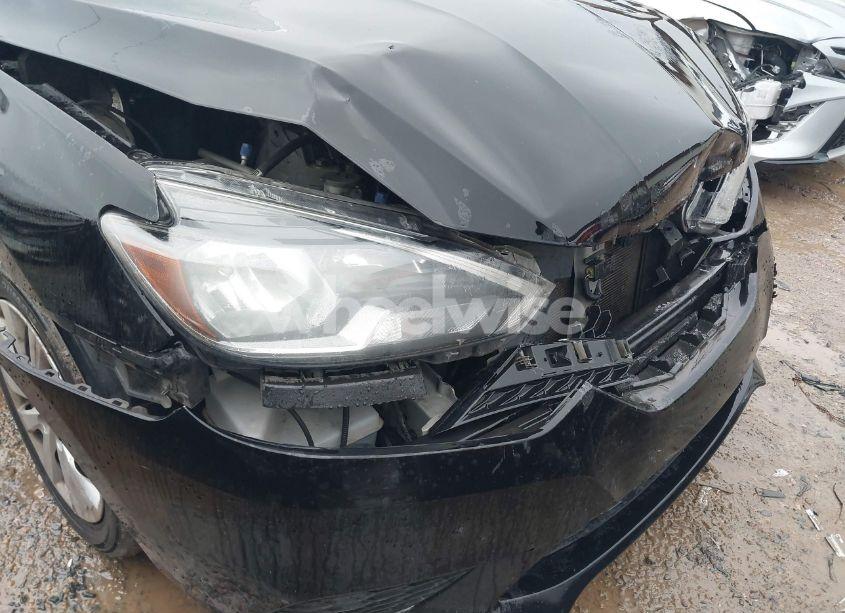 Photo 6 of 2019 Nissan Sentra S (VIN 3N1AB7AP3KY287056)