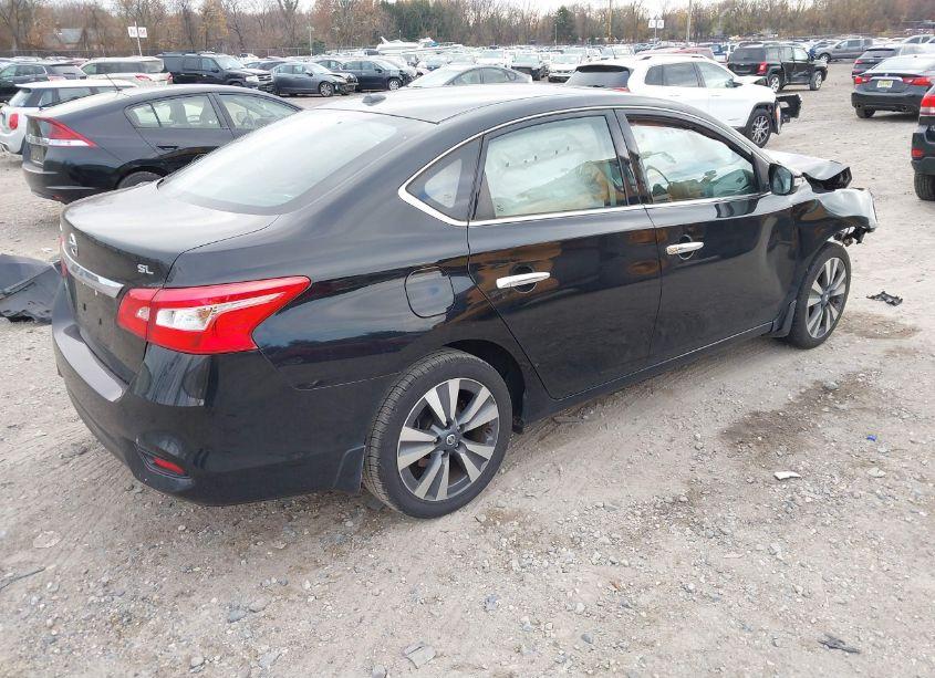 Photo 4 of 2019 Nissan Sentra SL (VIN 3N1AB7AP3KY303711)