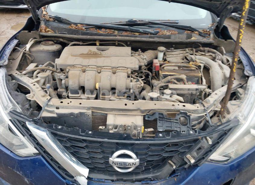 Photo 10 of 2019 Nissan Sentra SV (VIN 3N1AB7AP3KY307824)