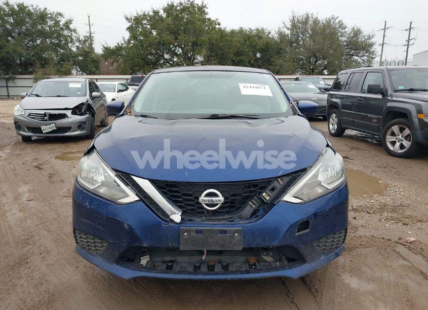 Photo 12 of 2019 Nissan Sentra SV (VIN 3N1AB7AP3KY307824)