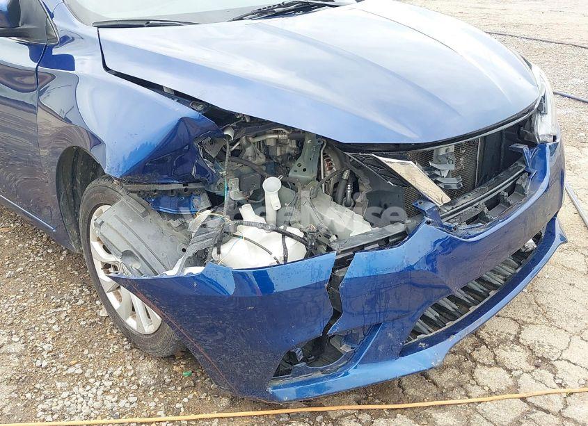 Photo 6 of 2019 Nissan Sentra SV (VIN 3N1AB7AP3KY309492)