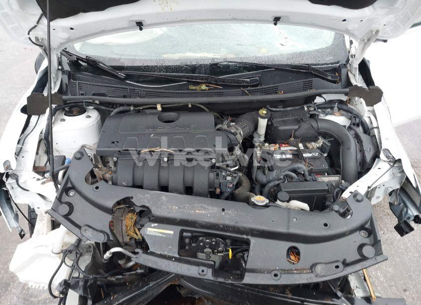 Photo 10 of 2019 Nissan Sentra SV (VIN 3N1AB7AP3KY309573)