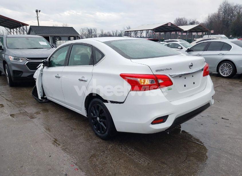Photo 3 of 2019 Nissan Sentra SV (VIN 3N1AB7AP3KY309573)