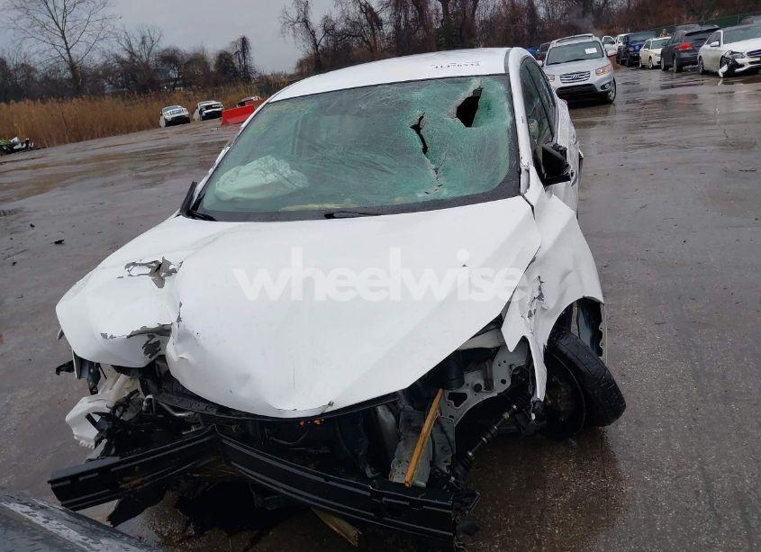 Photo 6 of 2019 Nissan Sentra SV (VIN 3N1AB7AP3KY309573)