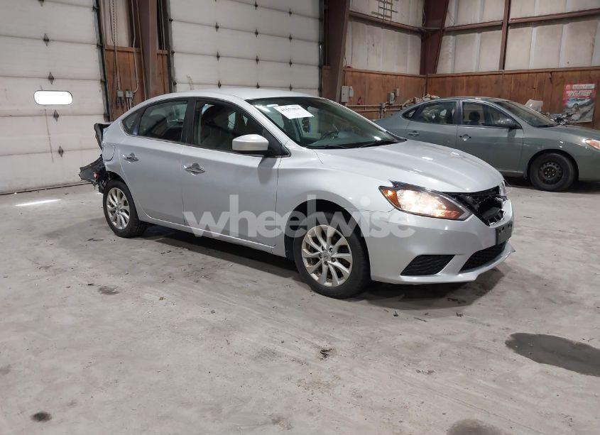 2019 Nissan Sentra SV (VIN 3N1AB7AP3KY310173) main photo