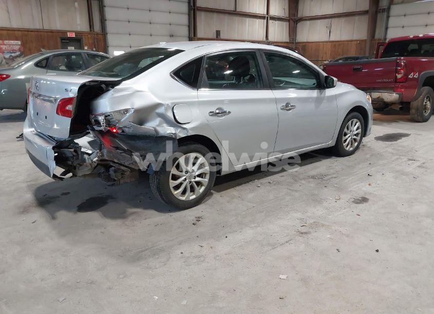 Photo 4 of 2019 Nissan Sentra SV (VIN 3N1AB7AP3KY310173)