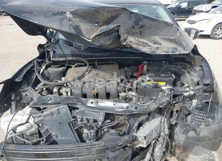 Photo 10 of 2019 Nissan Sentra SR (VIN 3N1AB7AP3KY310870)