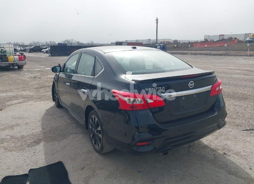 Photo 3 of 2019 Nissan Sentra SR (VIN 3N1AB7AP3KY310870)