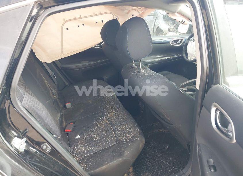 Photo 8 of 2019 Nissan Sentra SR (VIN 3N1AB7AP3KY310870)