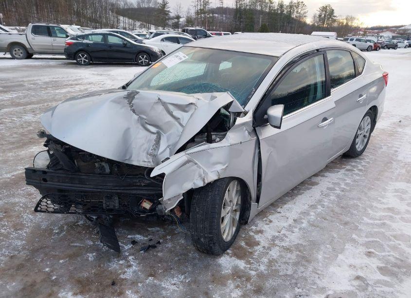 Photo 2 of 2019 Nissan Sentra SV (VIN 3N1AB7AP3KY322341)