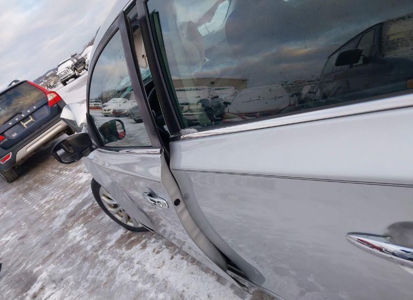 Photo 20 of 2019 Nissan Sentra SV (VIN 3N1AB7AP3KY322341)