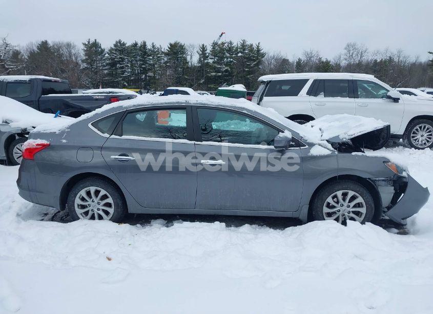 Photo 13 of 2019 Nissan Sentra SV (VIN 3N1AB7AP3KY332481)