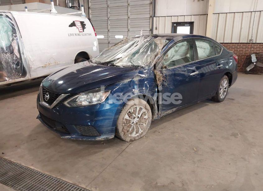 Photo 2 of 2019 Nissan Sentra SV (VIN 3N1AB7AP3KY346347)