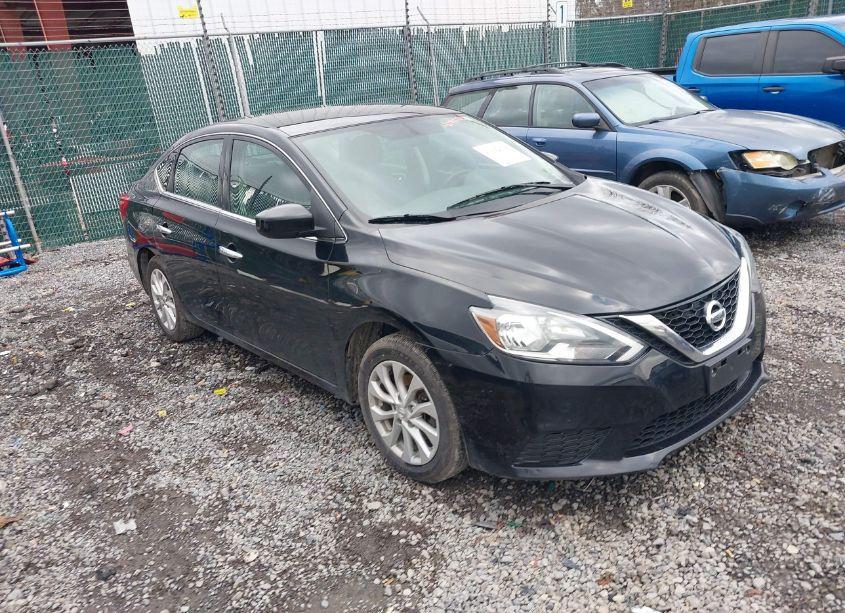 2019 Nissan Sentra SV (VIN 3N1AB7AP3KY366551) main photo