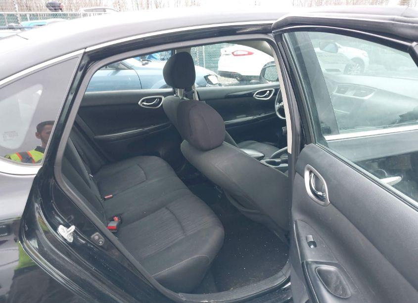 Photo 8 of 2019 Nissan Sentra SV (VIN 3N1AB7AP3KY366551)