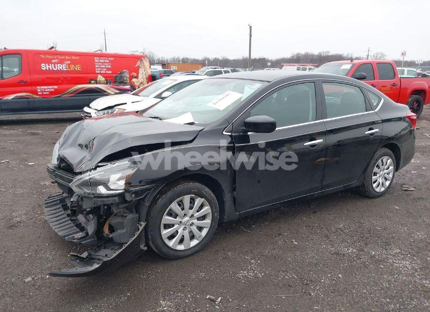 Photo 2 of 2019 Nissan Sentra S (VIN 3N1AB7AP3KY373371)
