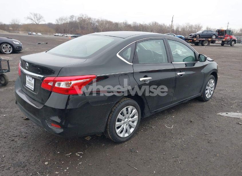 Photo 4 of 2019 Nissan Sentra S (VIN 3N1AB7AP3KY373371)