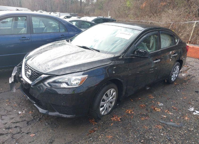 Photo 2 of 2019 Nissan Sentra S (VIN 3N1AB7AP3KY378411)